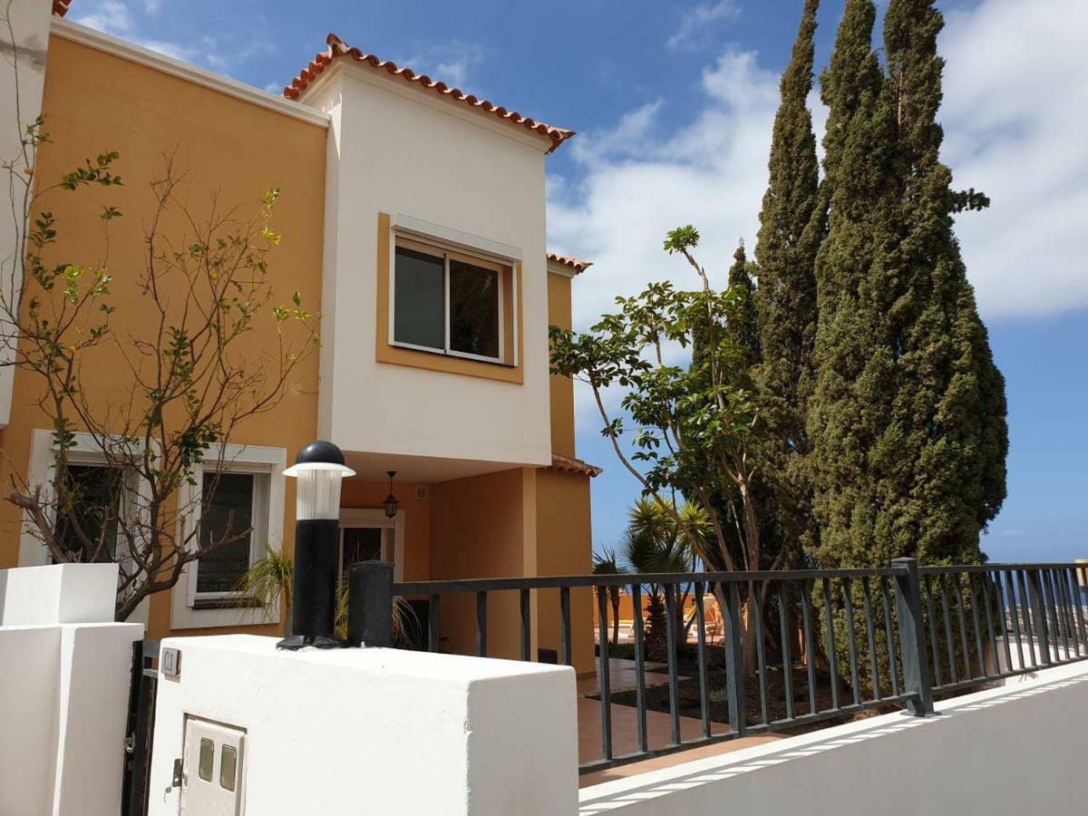 Villa Roque Del Conde With Private Pool, Terrace With Fantastic Sea Views, Wifi, Garden, Garage Adeje Exterior foto